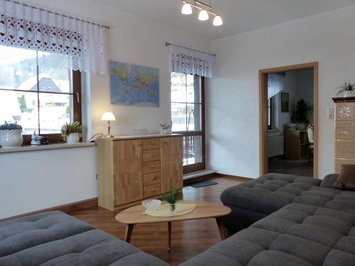 Cozy Apartment In Ore Mountains With Balcony Breitenbrunn  Room photo